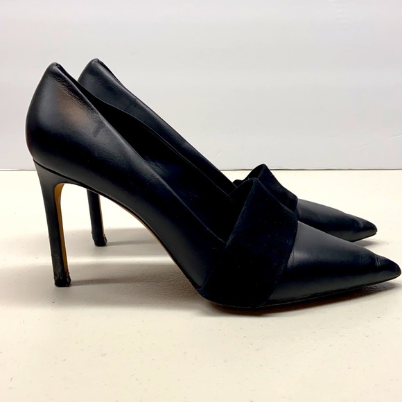 Vince. Leather Pointy Heels - Picture 9 of 9